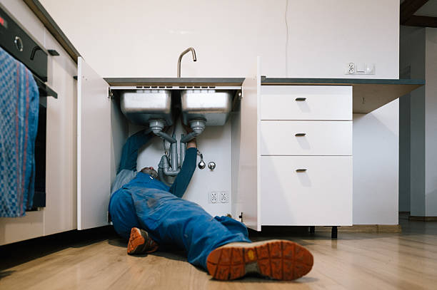 Professional Plumbing technician working in Rock Island, IL